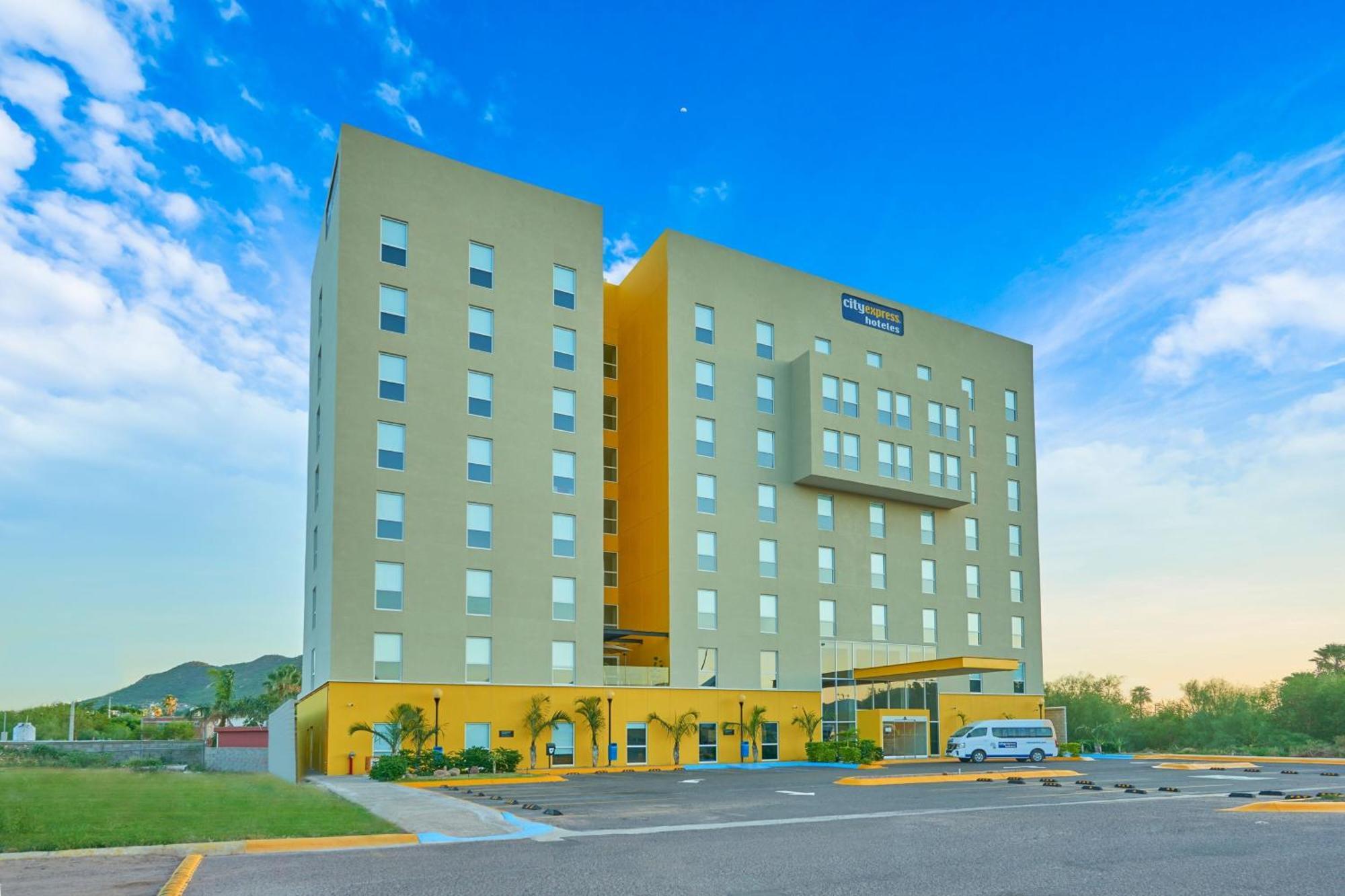 ซิตี้ เอ็กซ์เพรส กวยมาส Hotel Guaymas ภายนอก รูปภาพ